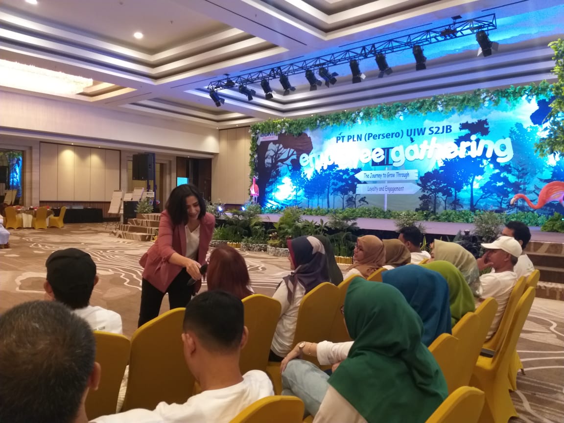 EMPLOYEE GATHERING PT PLN UIW S2JB